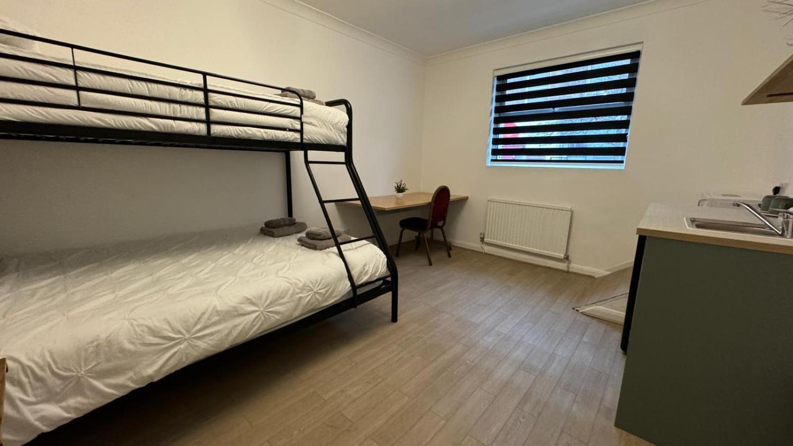 Newly Renovated Studios & Ensuite Rooms! - Camberwell Лондон Екстериор снимка